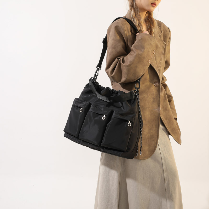 2024 New Spring Women's Shoulder Bag Trendy Large Capacity Minimalist Casual Student Crossbody Backpack - Image 3