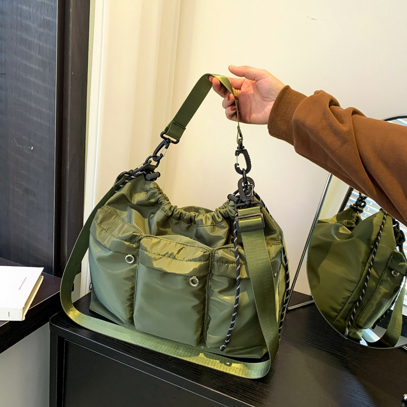 2024 New Spring Women’s Shoulder Bag Trendy Large Capacity Minimalist Casual Student Crossbody Backpack