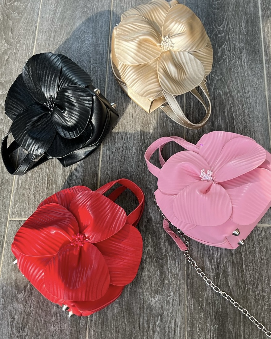 Elegant French Petal Flower Tote Bag Creative Handbag Crossbody Chain Bag