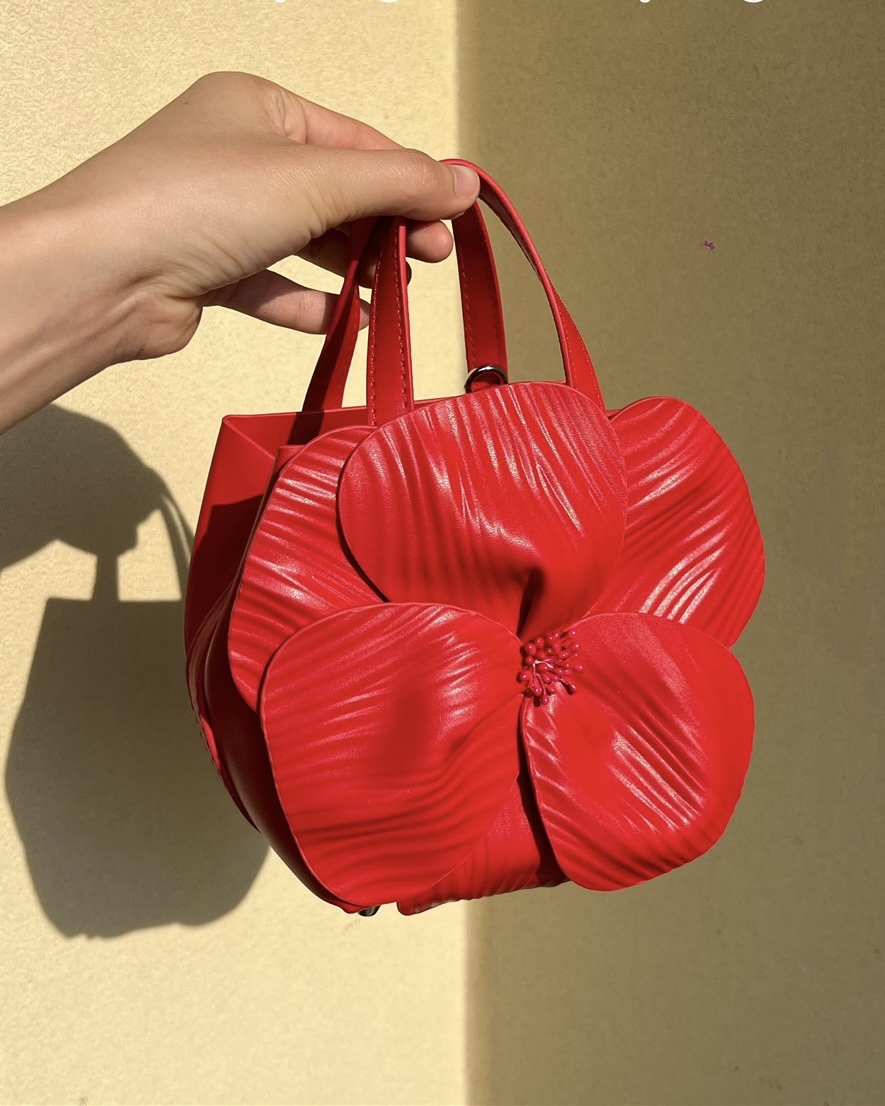 Elegant French Petal Flower Tote Bag Creative Handbag Crossbody Chain Bag